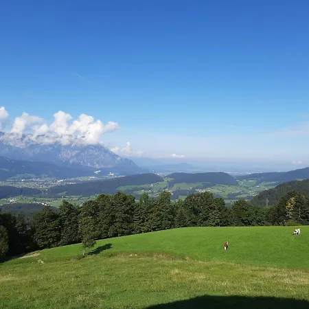 Manuela Daire Adnet